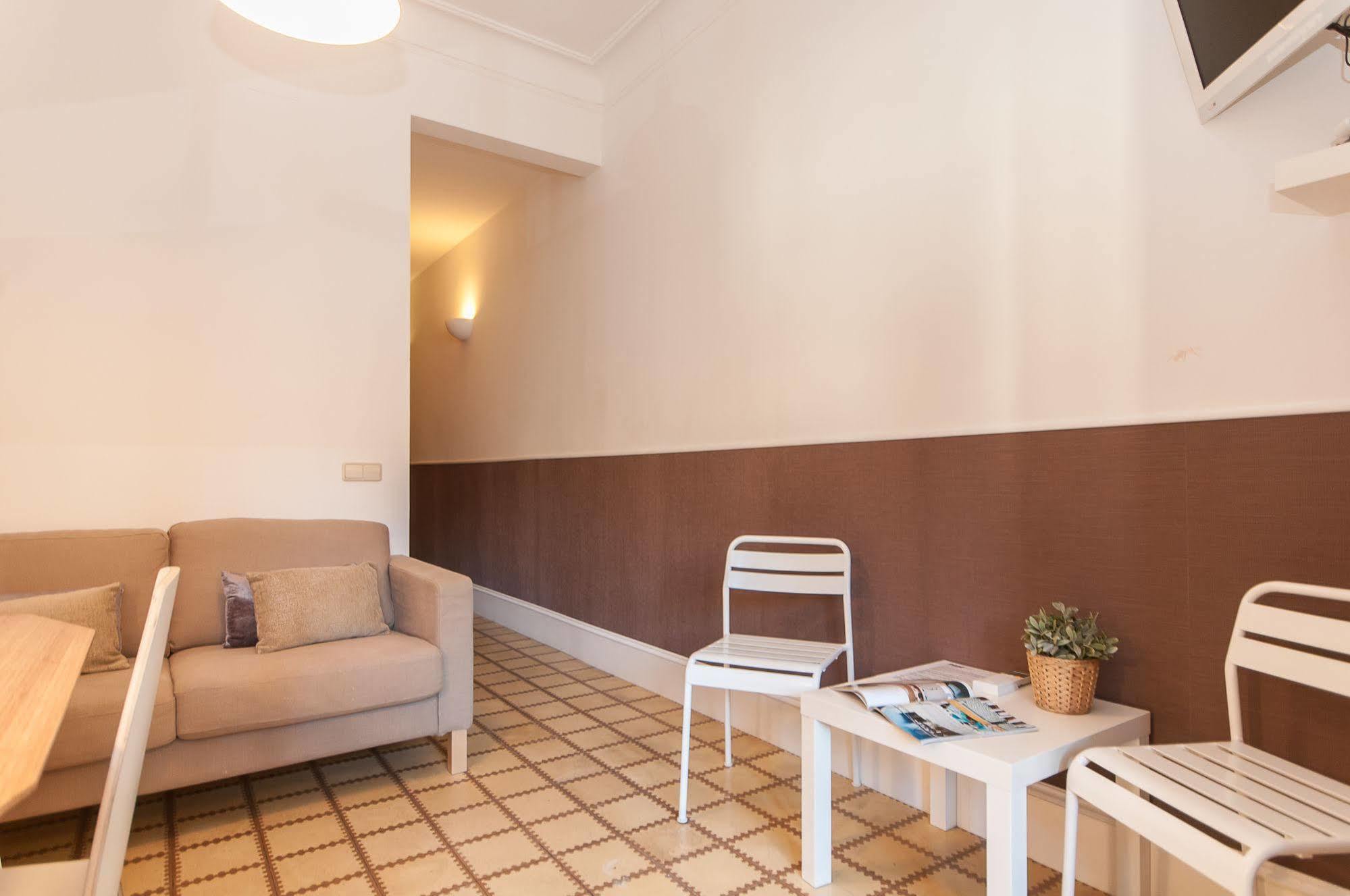 Trivao Sant Antoni Market Apartamento Barcelona